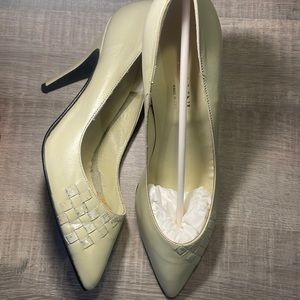 Rare brand new Vintage leather pumps. Pistachio soft butter leather.